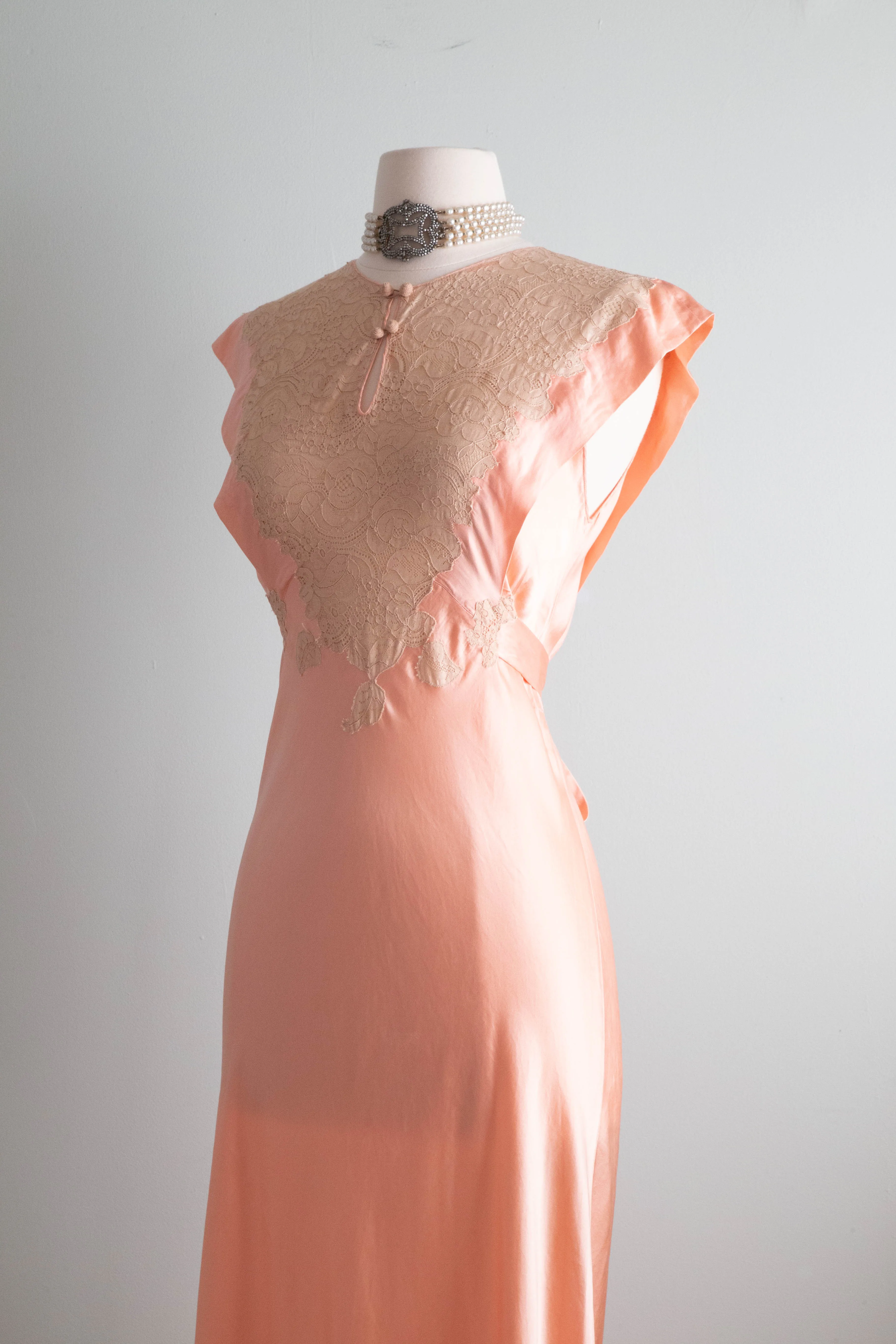Gorgeous  Old Hollywood 1930's Peach Silk Charmeuse Bias Cut Slip Dress / SM