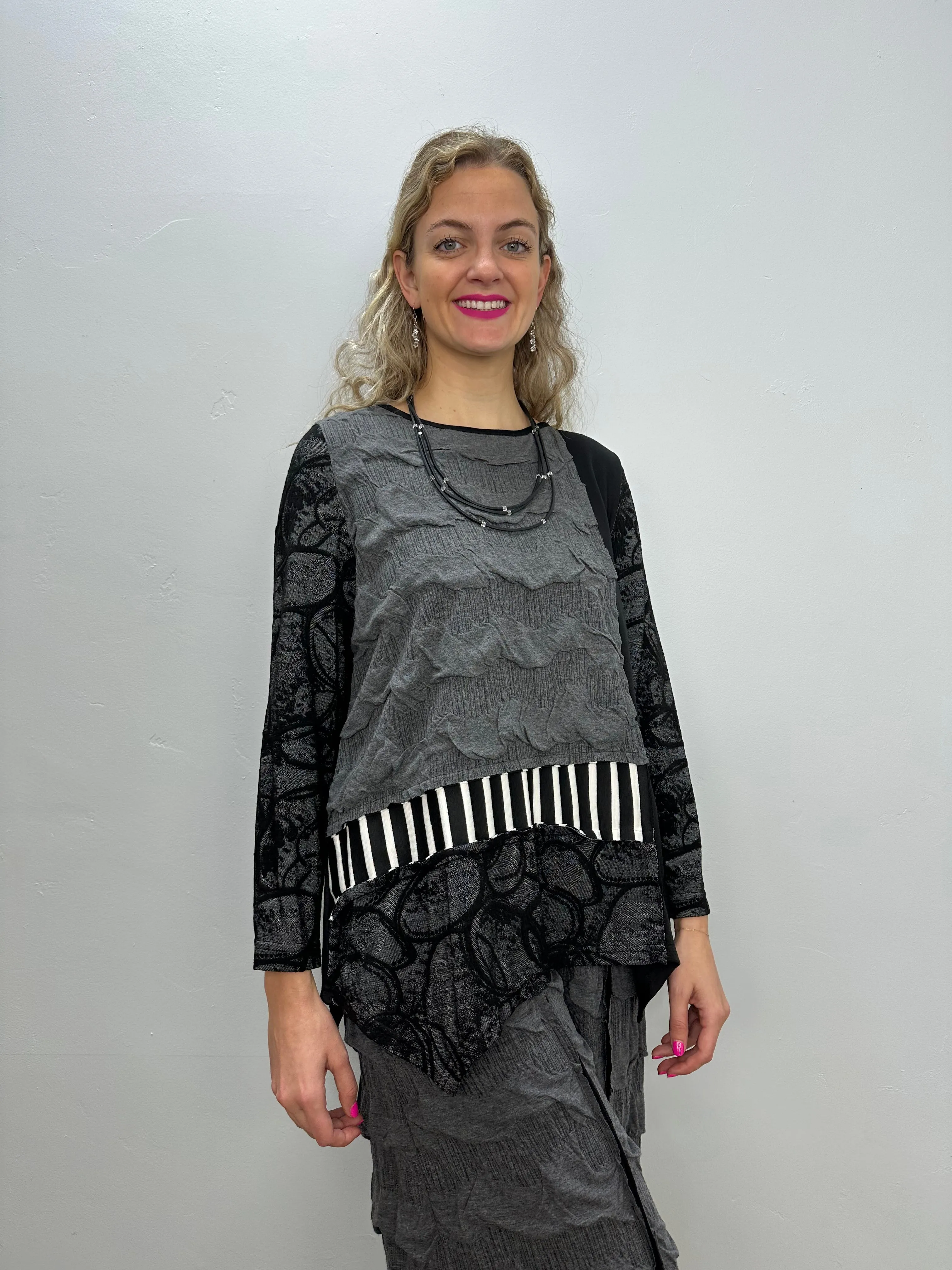 Gray Long Sleeve Pattern Asymmetric Tunic