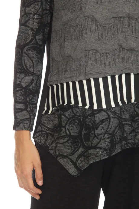 Gray Long Sleeve Pattern Asymmetric Tunic