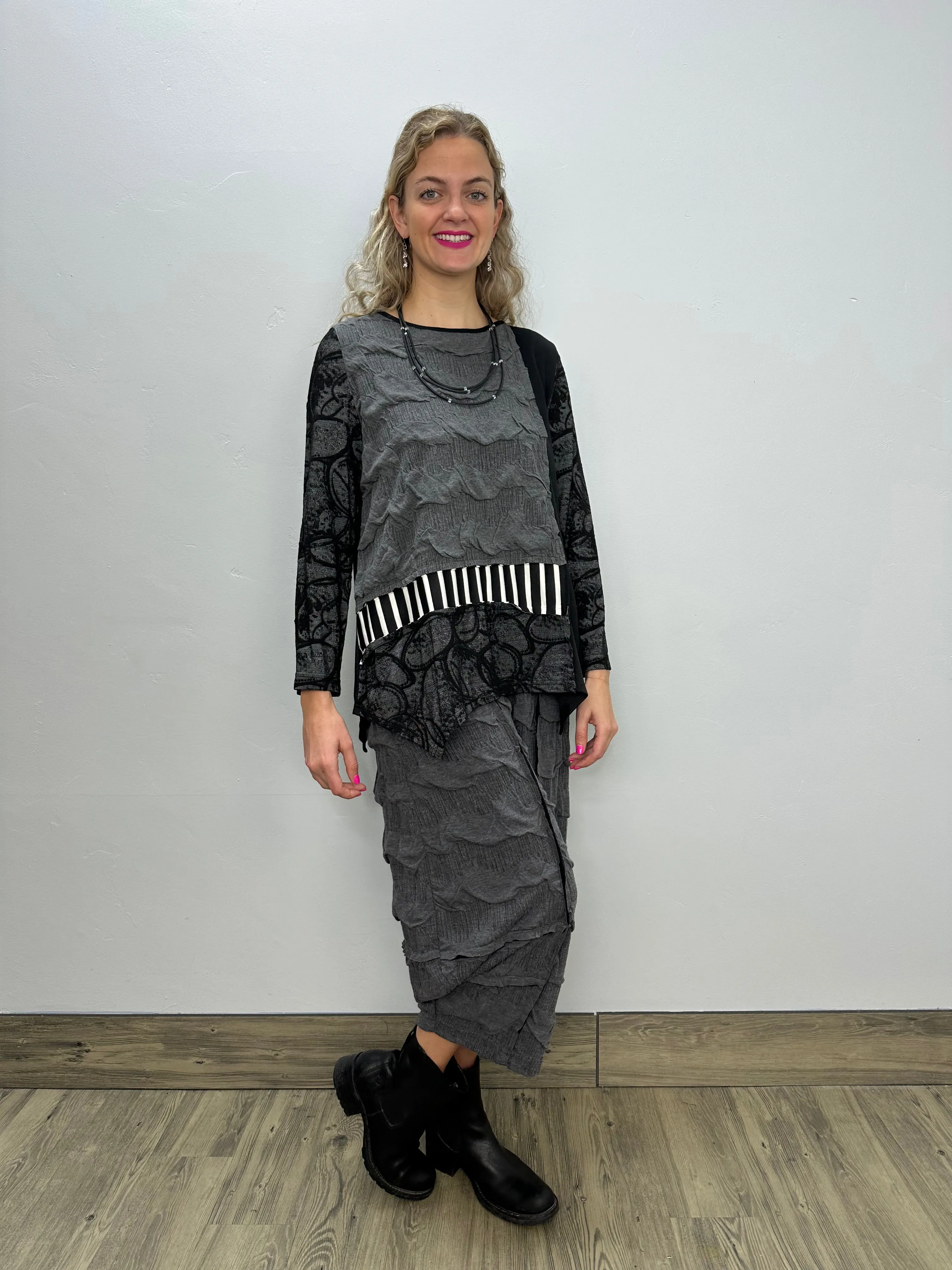 Gray Long Sleeve Pattern Asymmetric Tunic