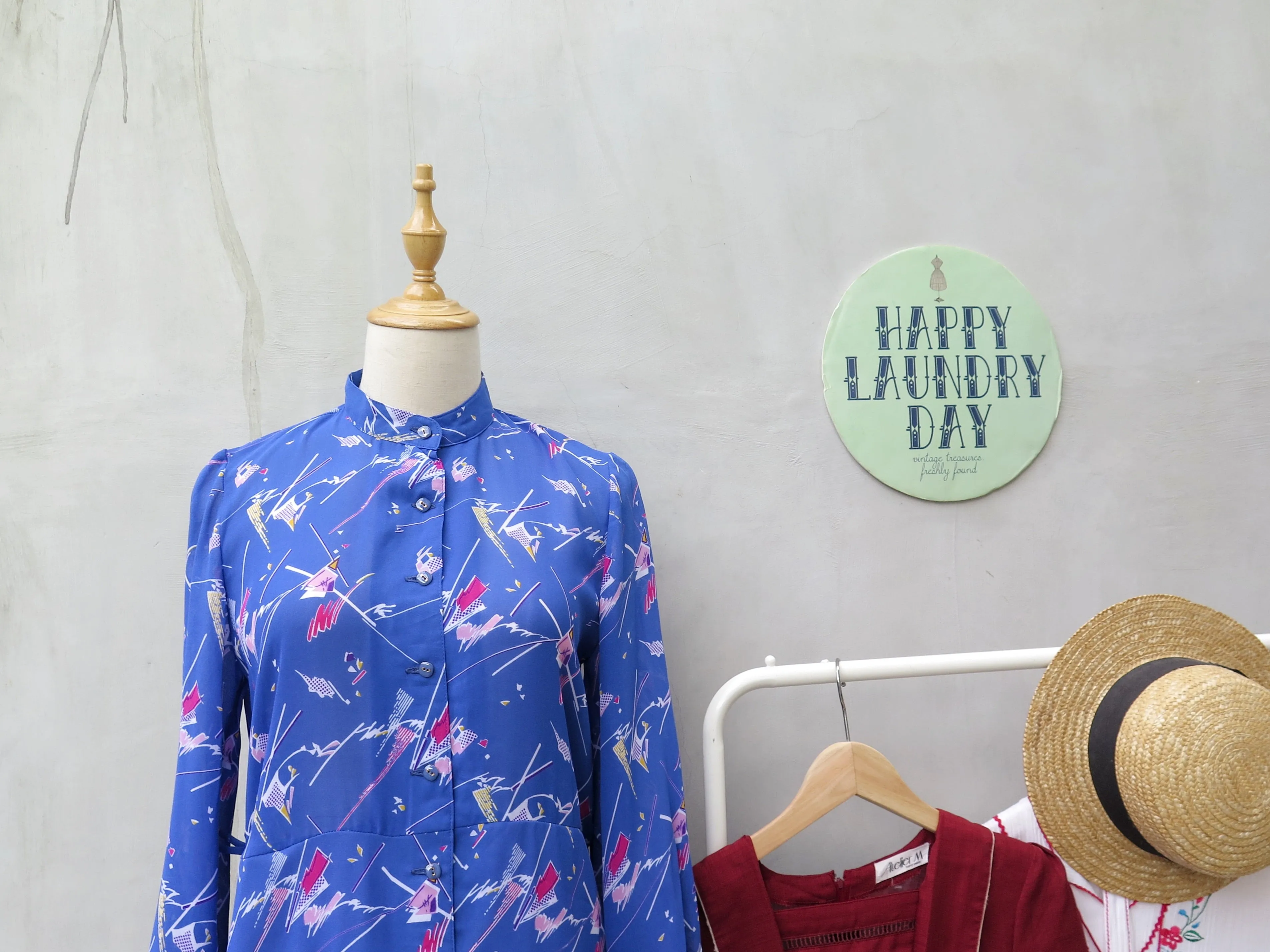 Iggy poppers | Vintage 1970s 1980d Blue abstract pop art funky print Long sleeve cobalt blue dress