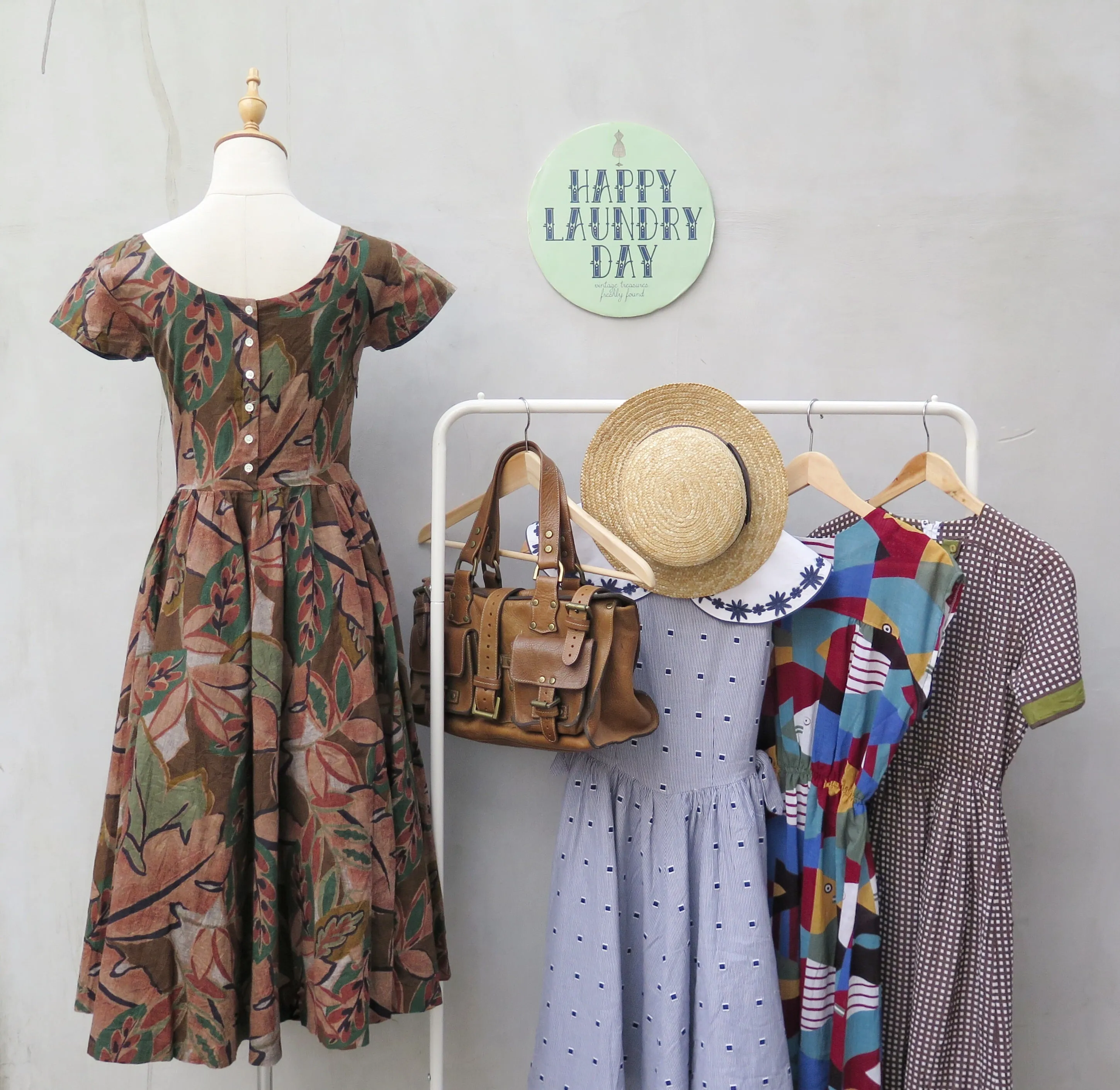 Wild Things | Vintage 1950s 1960s scoop neck Leaf and Floral print Fit-and-flare Dress